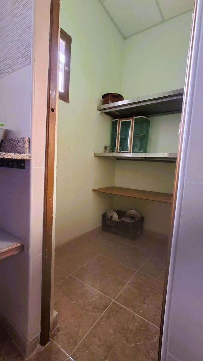 2 makuuhuone Huvila myytävänä paikassa Abanilla - 149 900 € (Ref: 9984322)