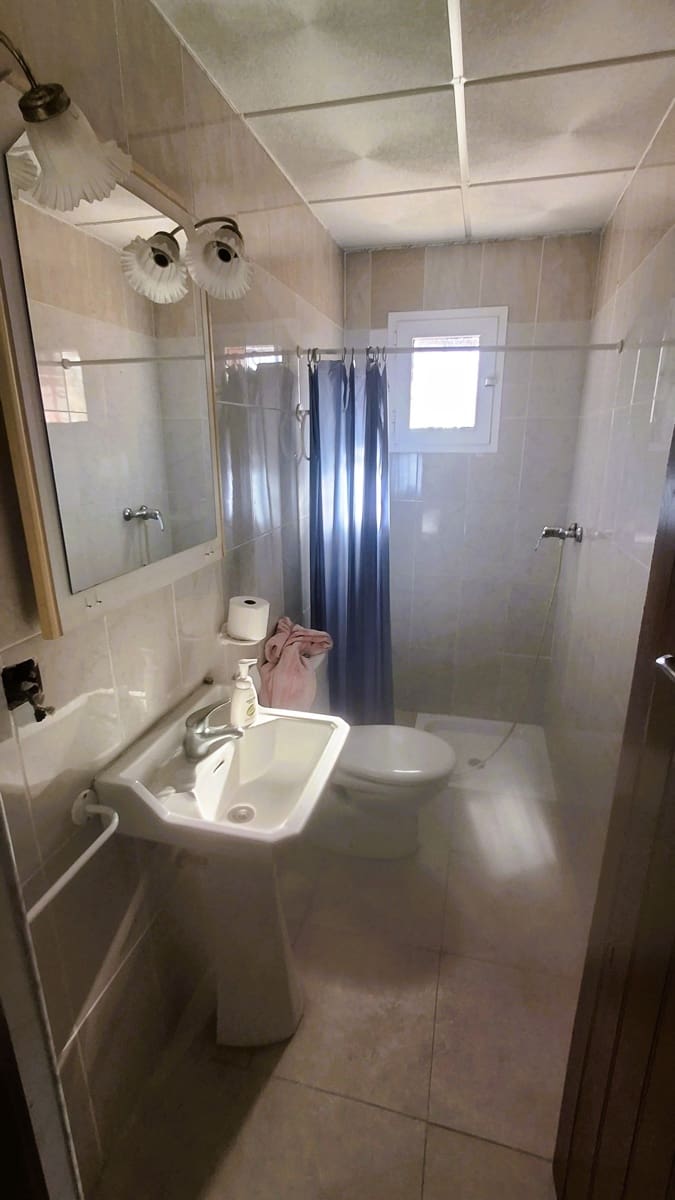 2 makuuhuone Huvila myytävänä paikassa Abanilla - 149 900 € (Ref: 9984322)