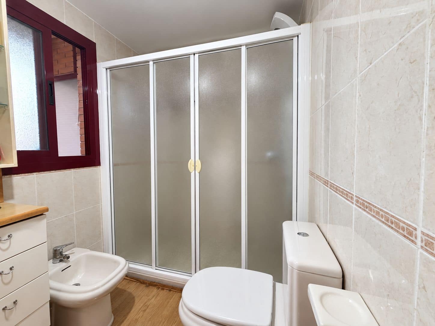4 slaapkamer Flat te koop in Alicante stad met zwembad garage - € 390.000 (Ref: 10091451)