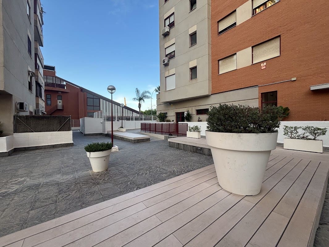 4 slaapkamer Flat te koop in Alicante stad met zwembad garage - € 390.000 (Ref: 10091451)