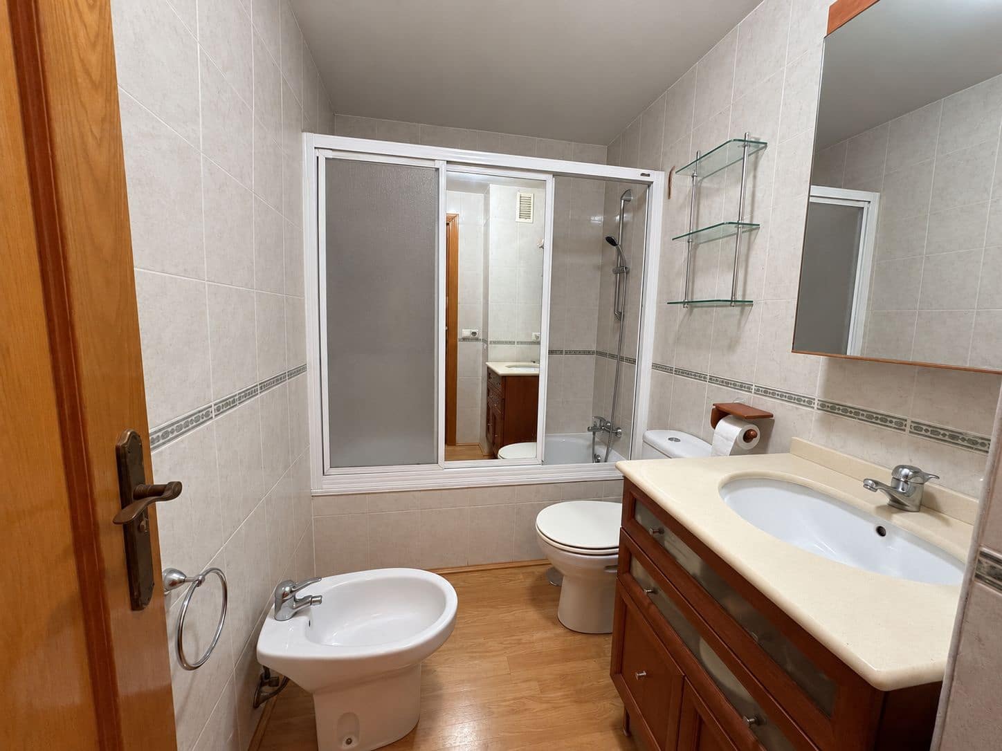 4 slaapkamer Flat te koop in Alicante stad met zwembad garage - € 390.000 (Ref: 10091451)