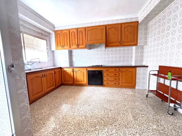 3 makuuhuone Asunto myytävänä paikassa Alcoy / Alcoi mukana 
autotalli - 155 000 € (Ref: 10120287)