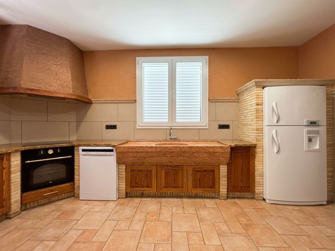 4 bedroom Villa for sale in Cocentaina with pool garage - € 550,000 (Ref: 10158096)