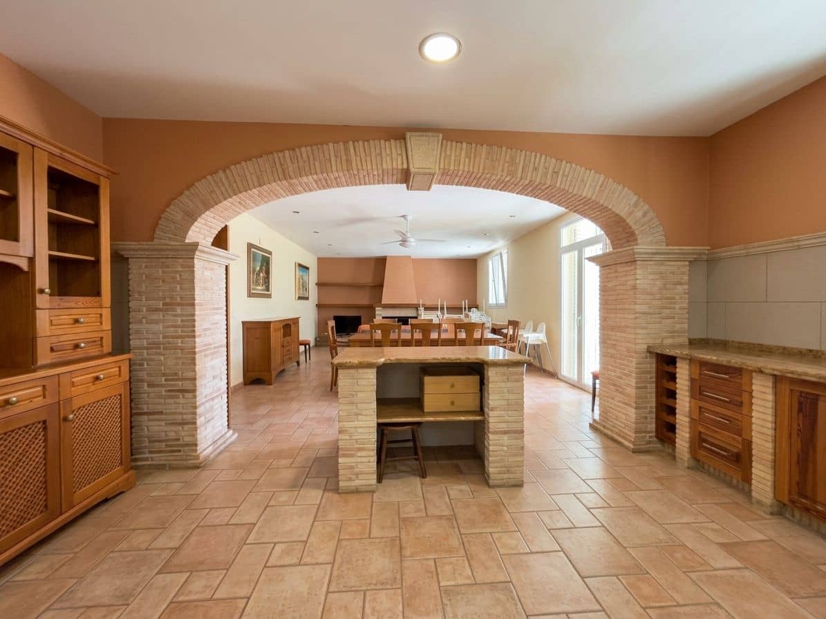 4 bedroom Villa for sale in Cocentaina with pool garage - € 550,000 (Ref: 10158096)
