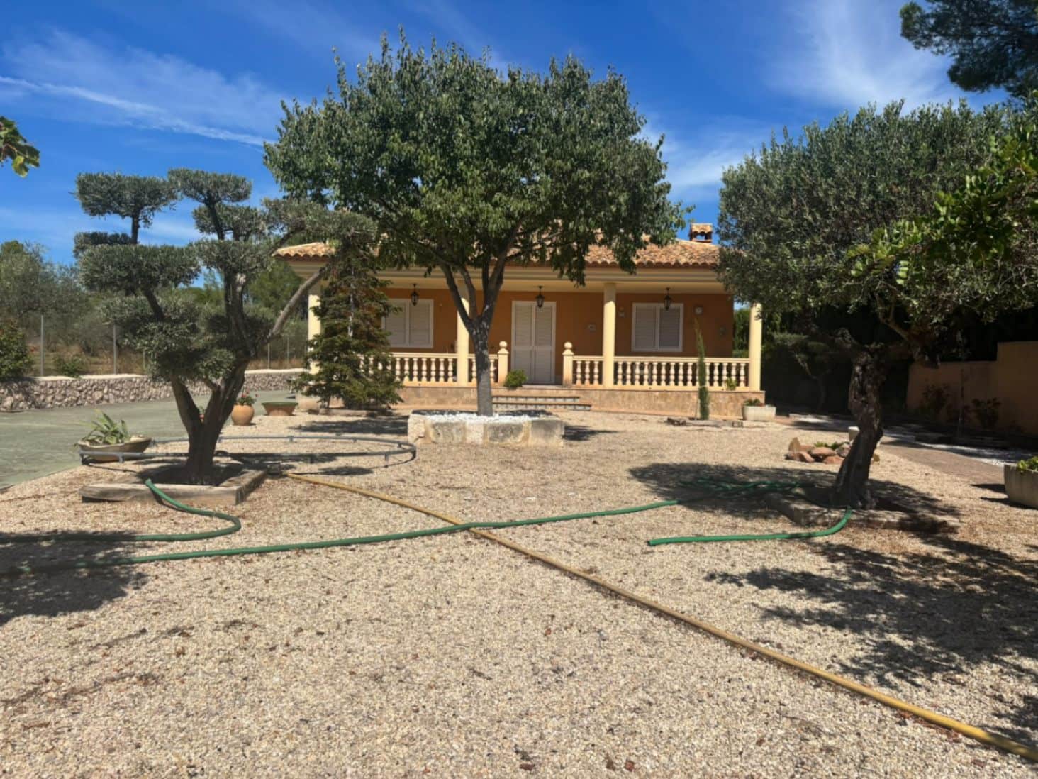 4 bedroom Villa for sale in Cocentaina with pool garage - € 550,000 (Ref: 10158096)