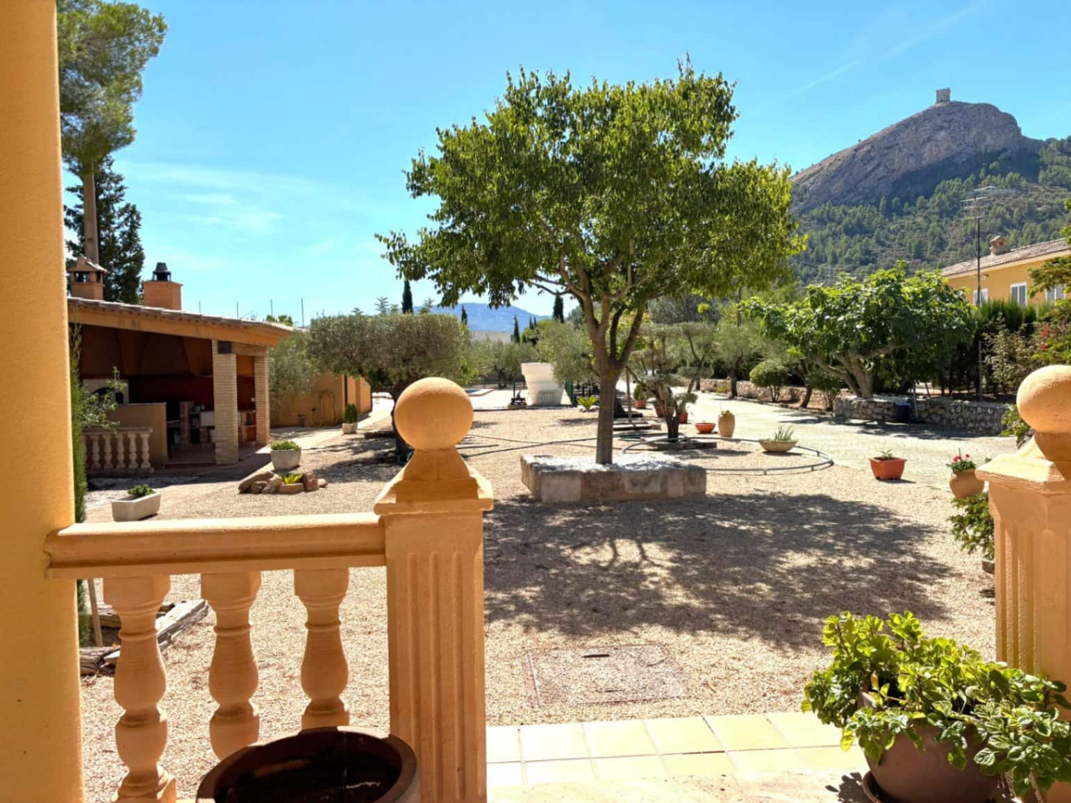 4 bedroom Villa for sale in Cocentaina with pool garage - € 550,000 (Ref: 10158096)