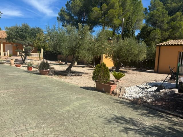 4 soverom Villa til salgs i Cocentaina med svømmebasseng garasje - € 550 000 (Ref: 10158096)