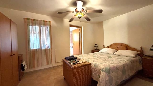 3 chambre Villa/Maison à vendre à Planes avec piscine garage - 210 000 € (Ref: 10163812)
