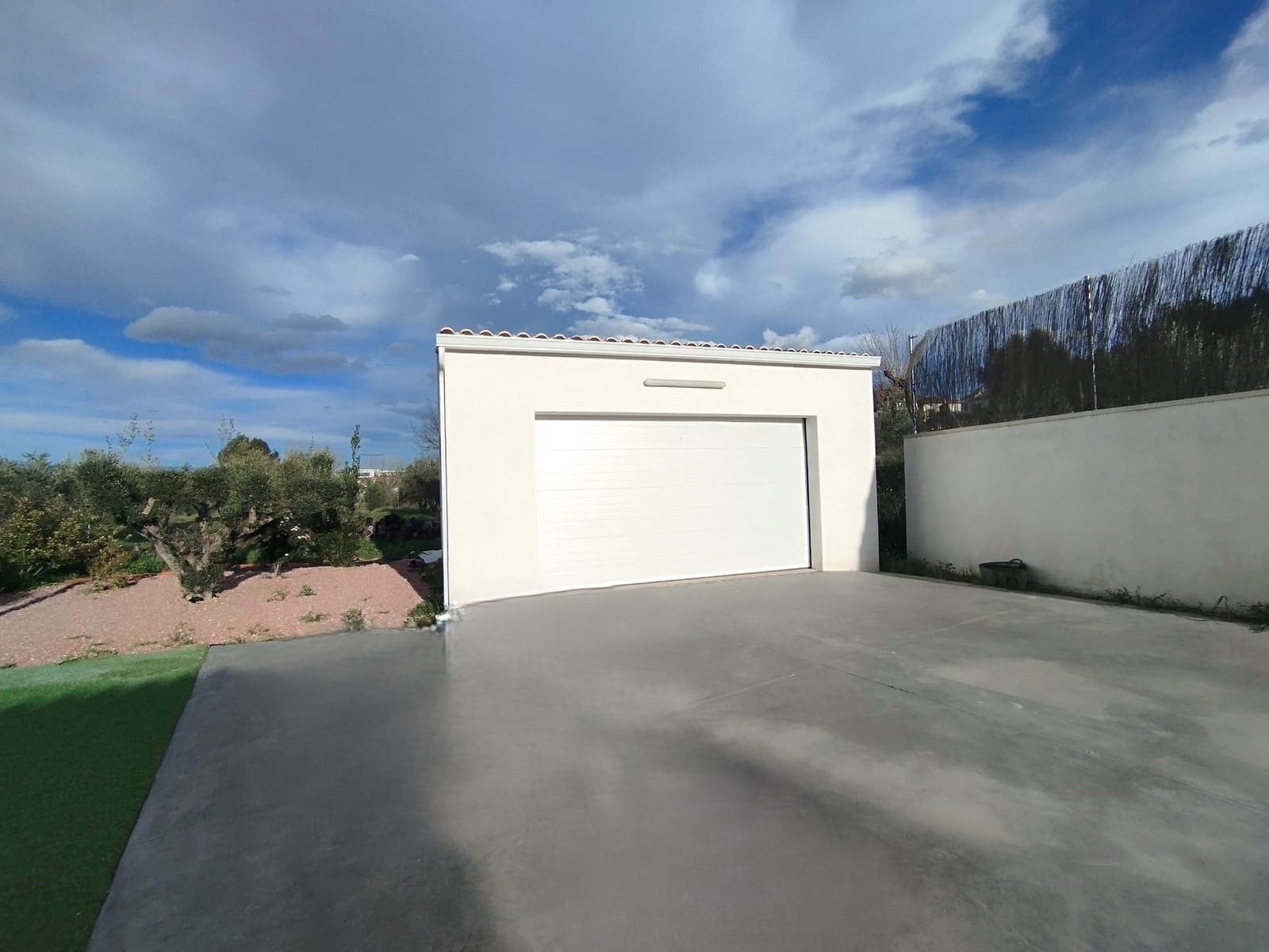 Chalet de 2 habitaciones en Benimarfull en venta con piscina garaje - 285.000 € (Ref: 9865728)