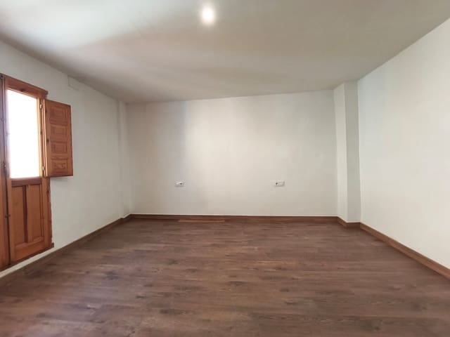 3 soveværelse Rækkehus til salg i Ontinyent - € 89.000 (Ref: 9865730)