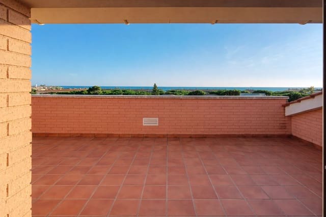 4 sypialnia Penthouse na sprzedaż w Gavà z basenem garażem - 1 100 000 € (Ref: 9865731)