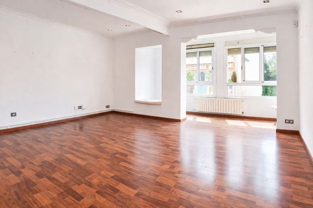 3 soveværelse Lejlighed til salg i Barcelona by - € 895.000 (Ref: 9865732)