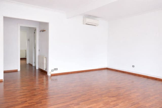 3 soveværelse Lejlighed til salg i Barcelona by - € 895.000 (Ref: 9865732)