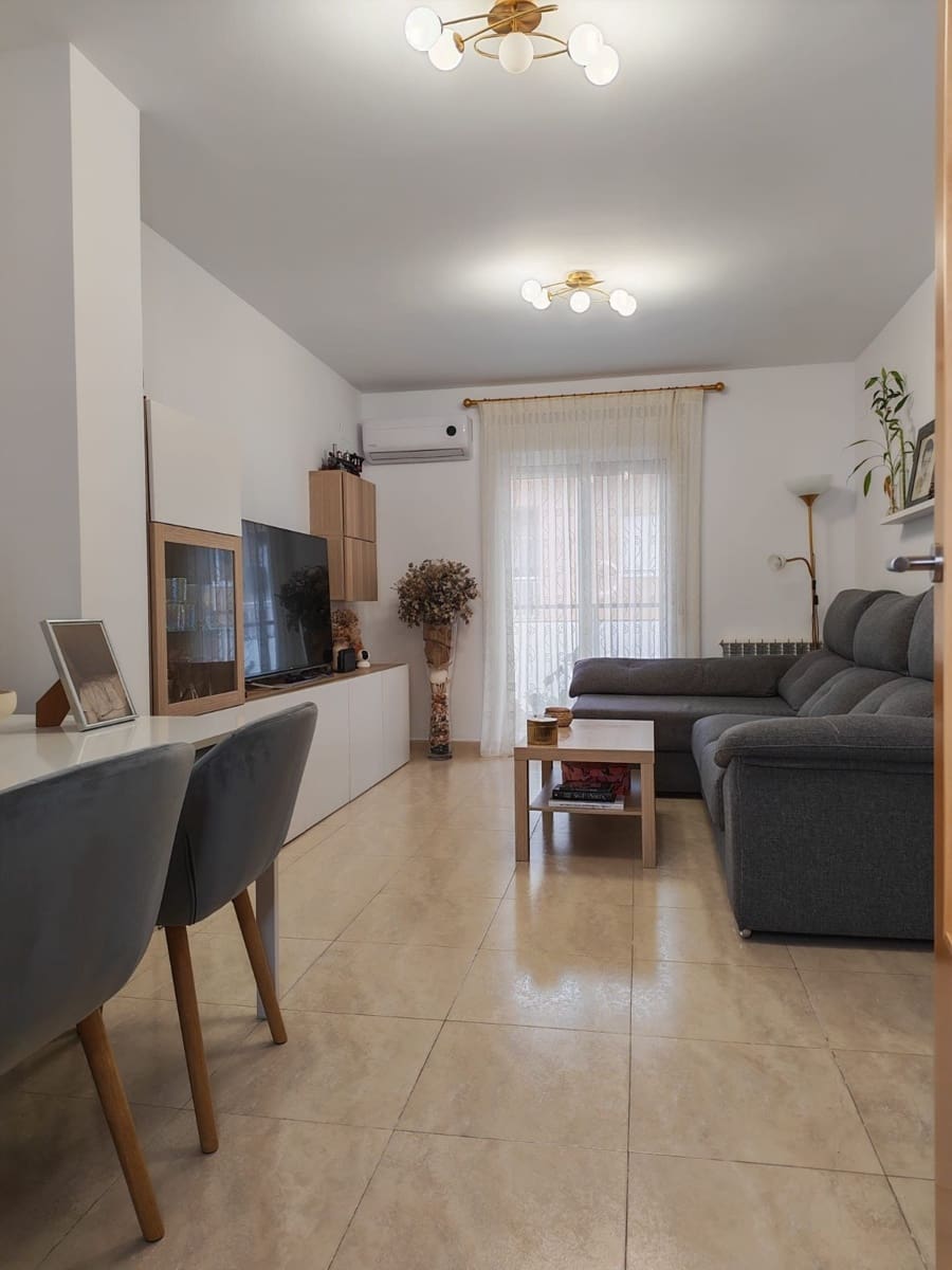 4 bedroom Apartment for sale in Muro de Alcoy with garage - € 185,000 (Ref: 9865734)