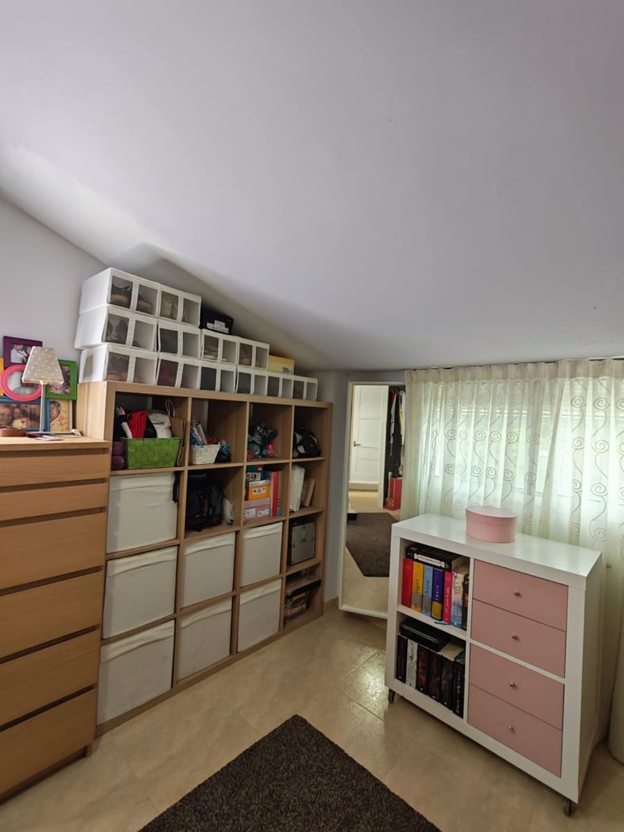 4 bedroom Apartment for sale in Muro de Alcoy with garage - € 185,000 (Ref: 9865734)