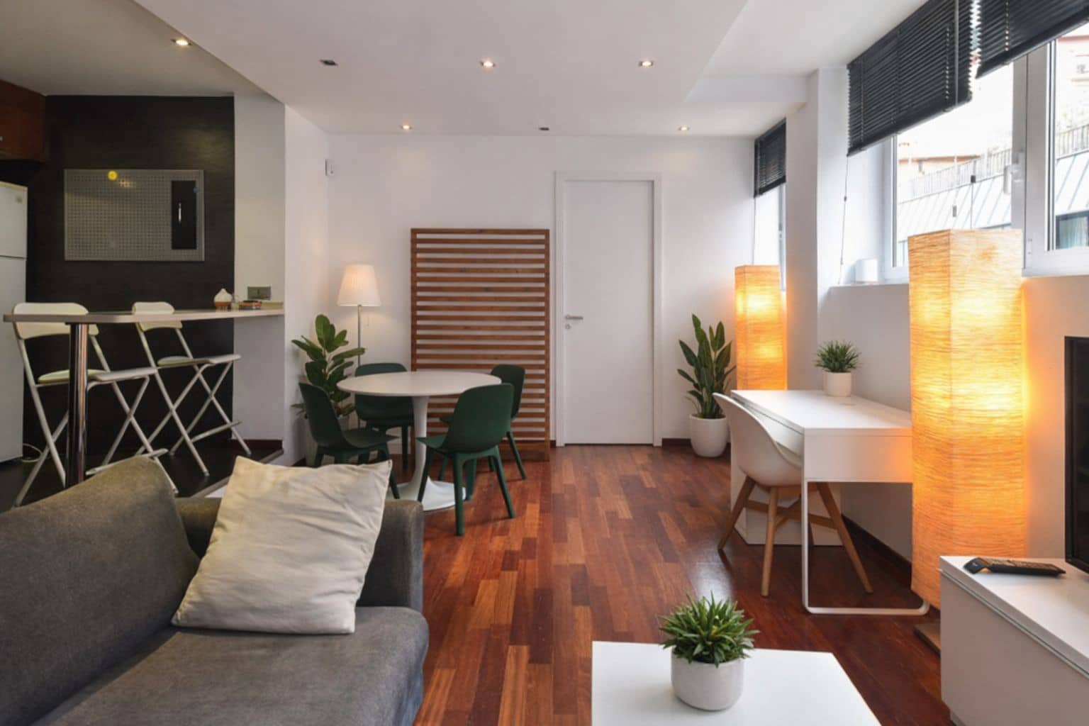 1 bedroom Flat for sale in Barcelona city - € 400,000 (Ref: 9865737)