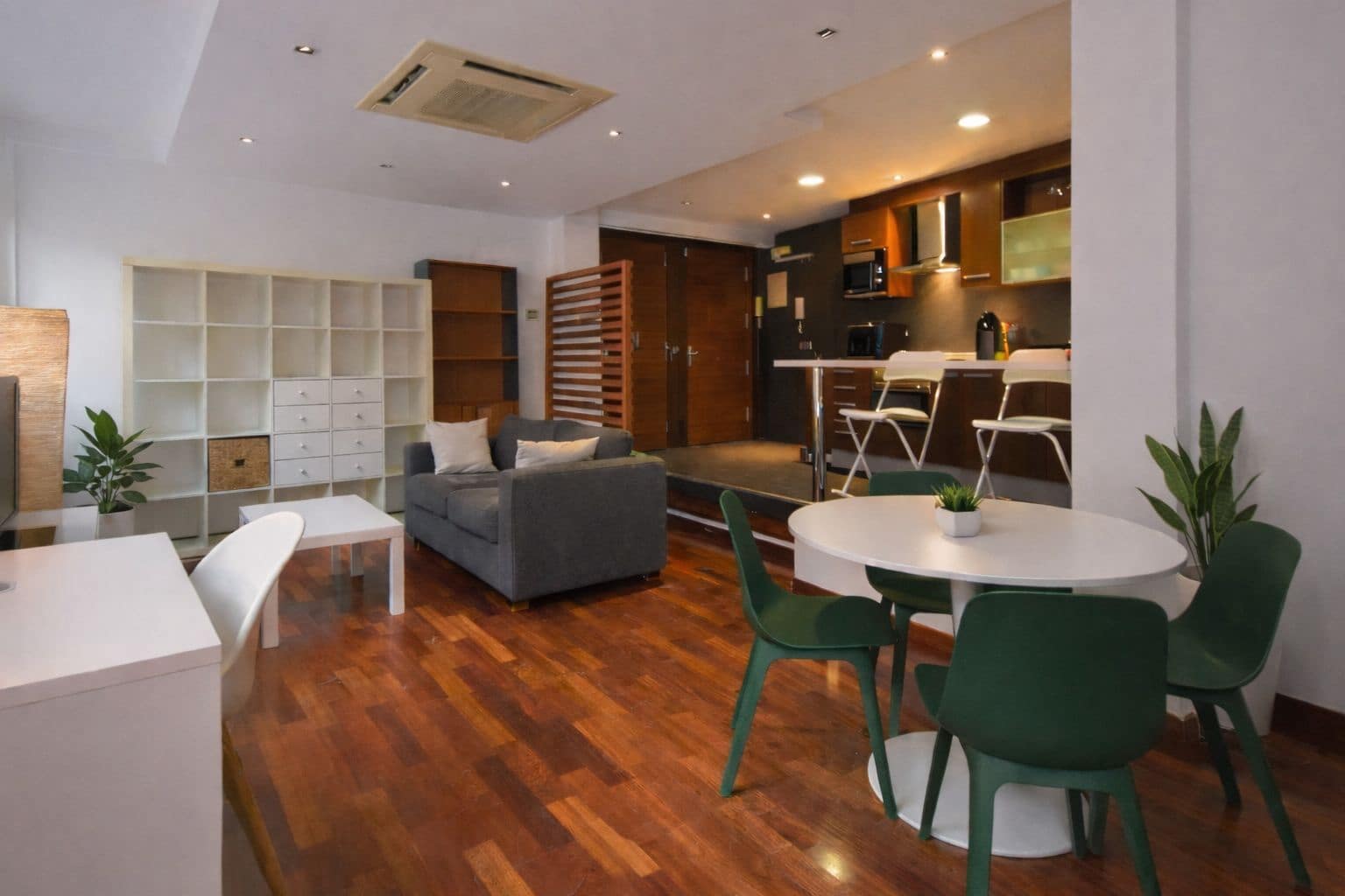 1 bedroom Flat for sale in Barcelona city - € 400,000 (Ref: 9865737)