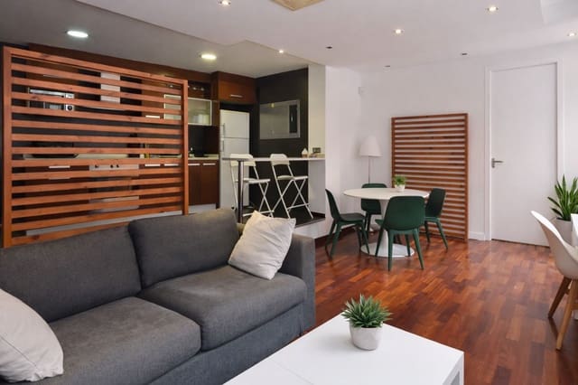 1 bedroom Flat for sale in Barcelona city - € 400,000 (Ref: 9865737)