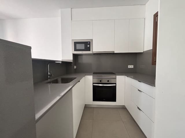 2 soveværelse Lejlighed til salg i Barcelona by - € 440.000 (Ref: 9865739)