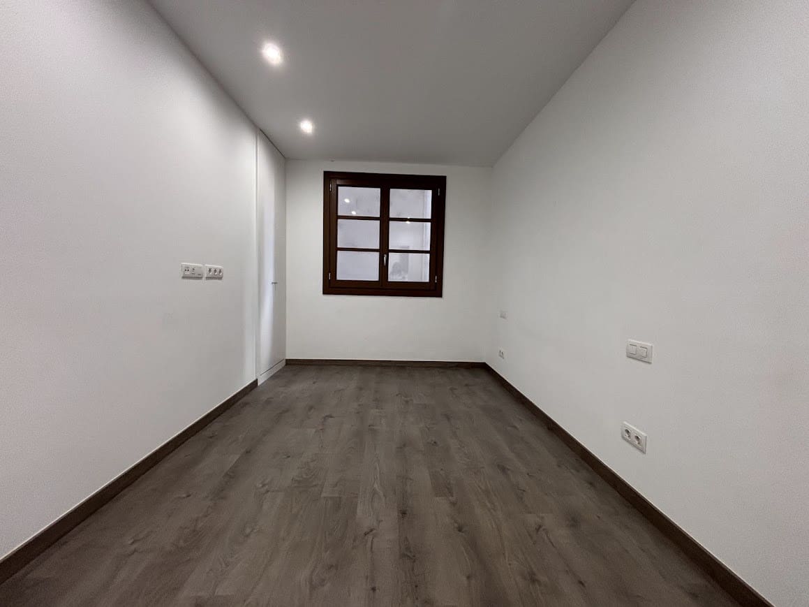2 soveværelse Lejlighed til salg i Barcelona by - € 440.000 (Ref: 9865739)
