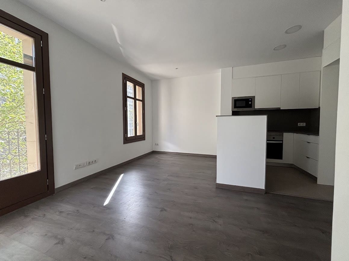 2 soveværelse Lejlighed til salg i Barcelona by - € 440.000 (Ref: 9865739)