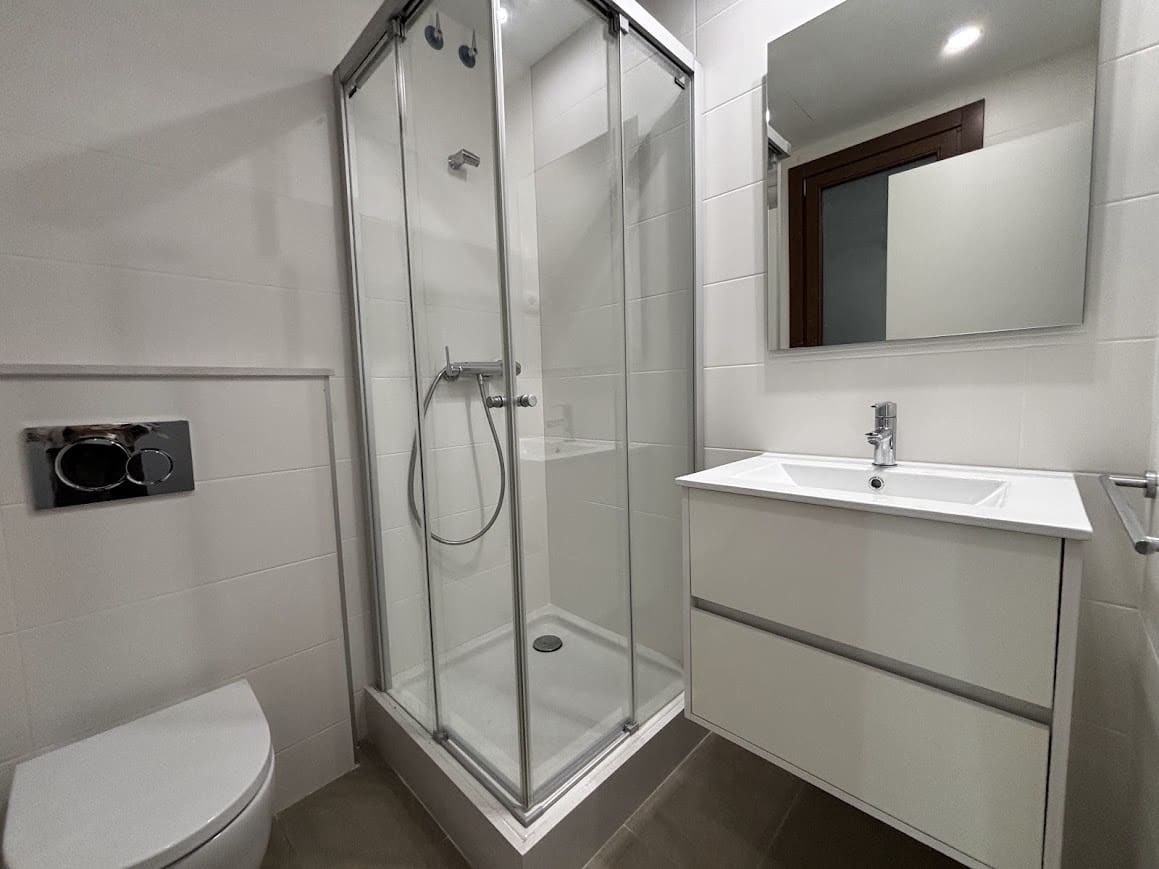 2 soveværelse Lejlighed til salg i Barcelona by - € 440.000 (Ref: 9865739)