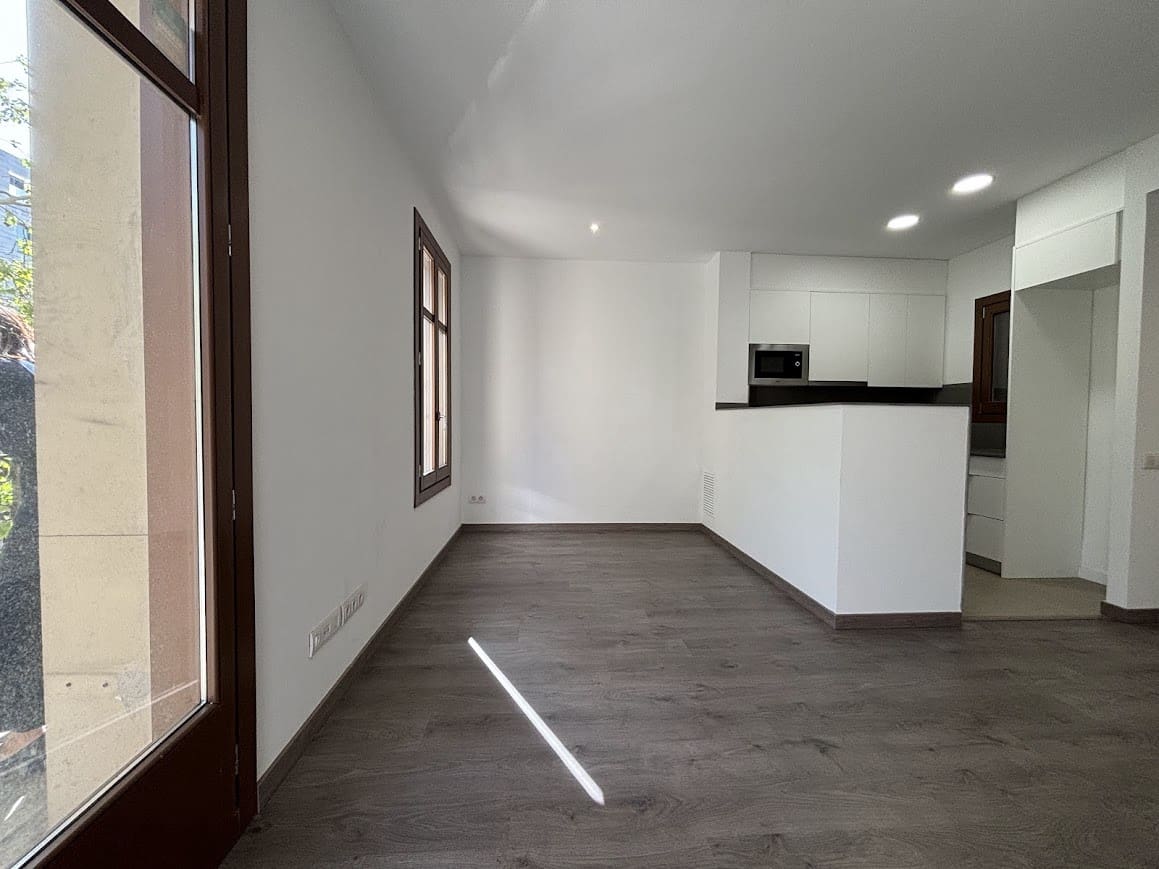 2 soveværelse Lejlighed til salg i Barcelona by - € 440.000 (Ref: 9865739)