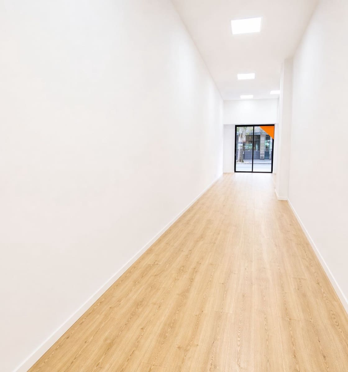 Commercial for rent in Barcelona city - € 5,000 (Ref: 9865746)