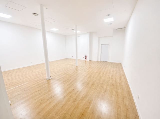 Commerciale da affittare in Barcelona città - 5.000 € (Rif: 9865746)