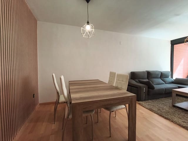 2 makuuhuone Asunto myytävänä paikassa Alcoy / Alcoi mukana 
autotalli - 160 000 € (Ref: 9865748)