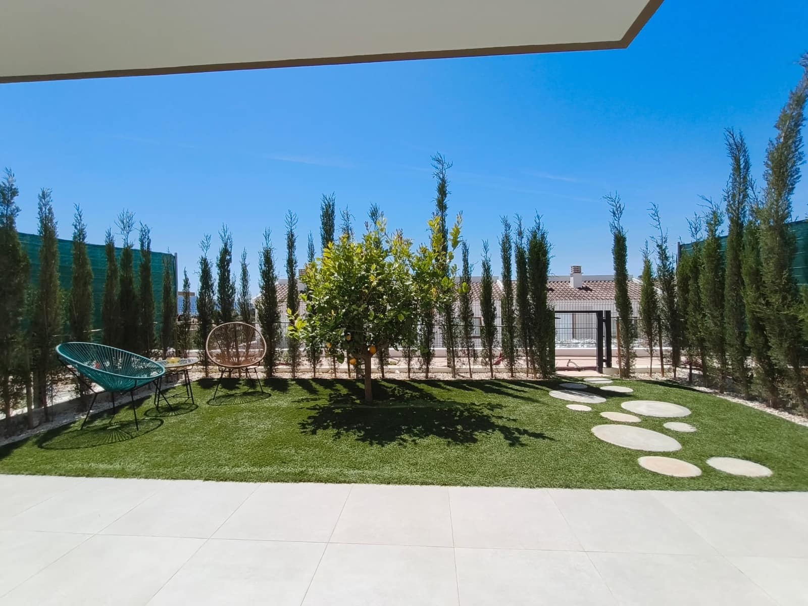 Adosado de 4 habitaciones en La Nucia en venta con piscina garaje - 469.000 € (Ref: 9865754)