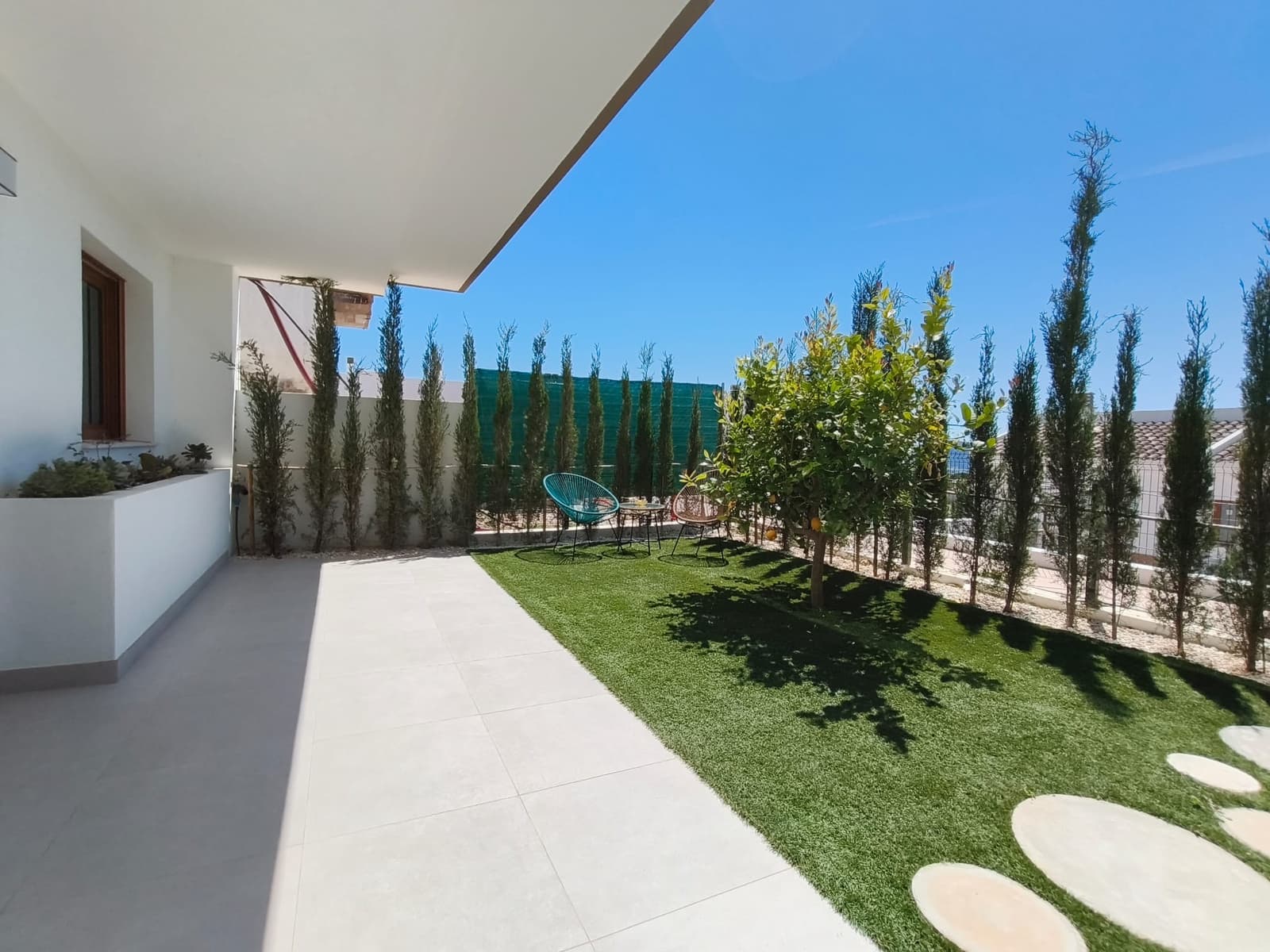 Adosado de 4 habitaciones en La Nucia en venta con piscina garaje - 469.000 € (Ref: 9865754)