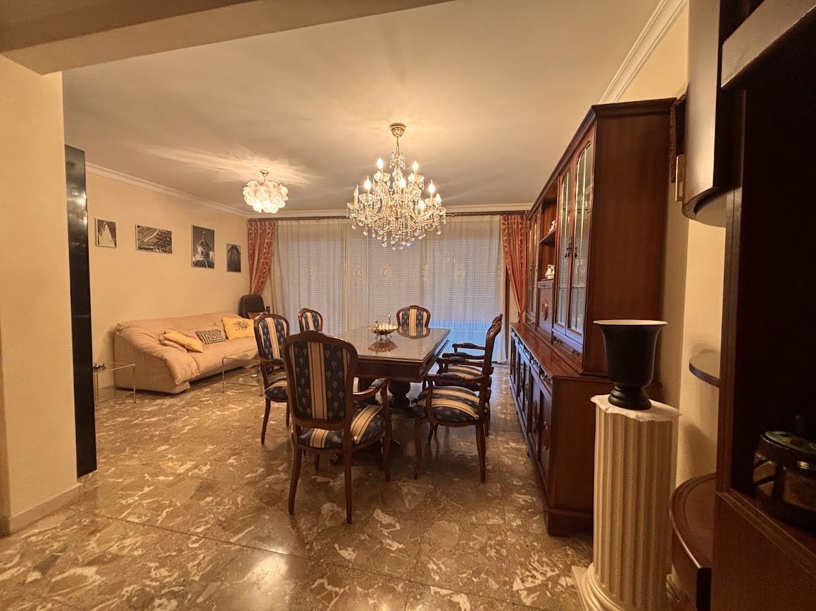 5 bedroom Townhouse for sale in Muro de Alcoy with garage - € 260,000 (Ref: 9865755)