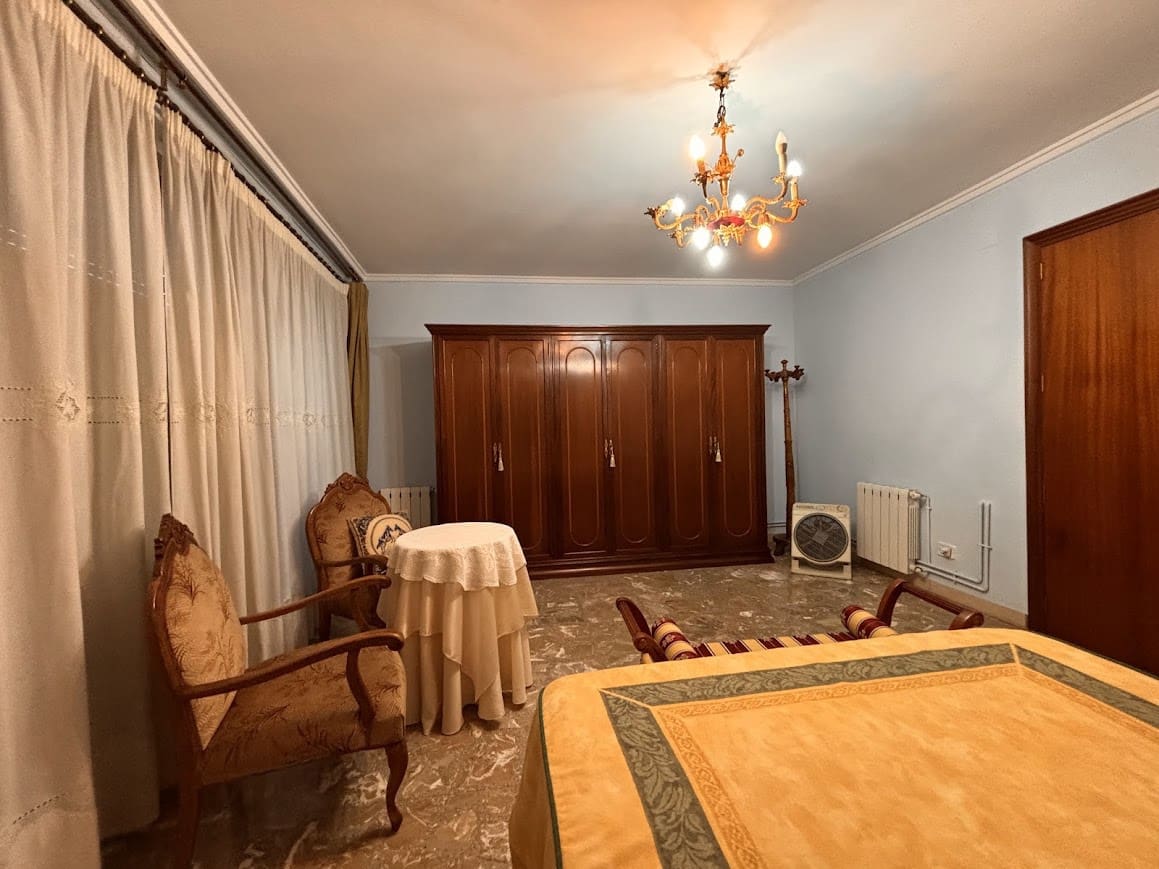 5 bedroom Townhouse for sale in Muro de Alcoy with garage - € 260,000 (Ref: 9865755)