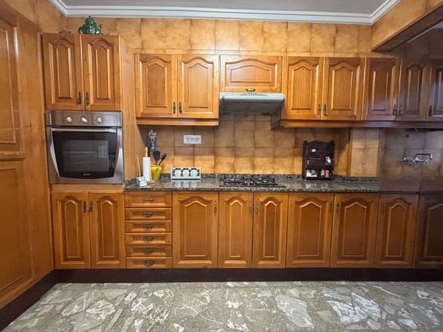 5 makuuhuone Omakotitalo myytävänä paikassa Muro de Alcoy mukana 
autotalli - 260 000 € (Ref: 9865755)