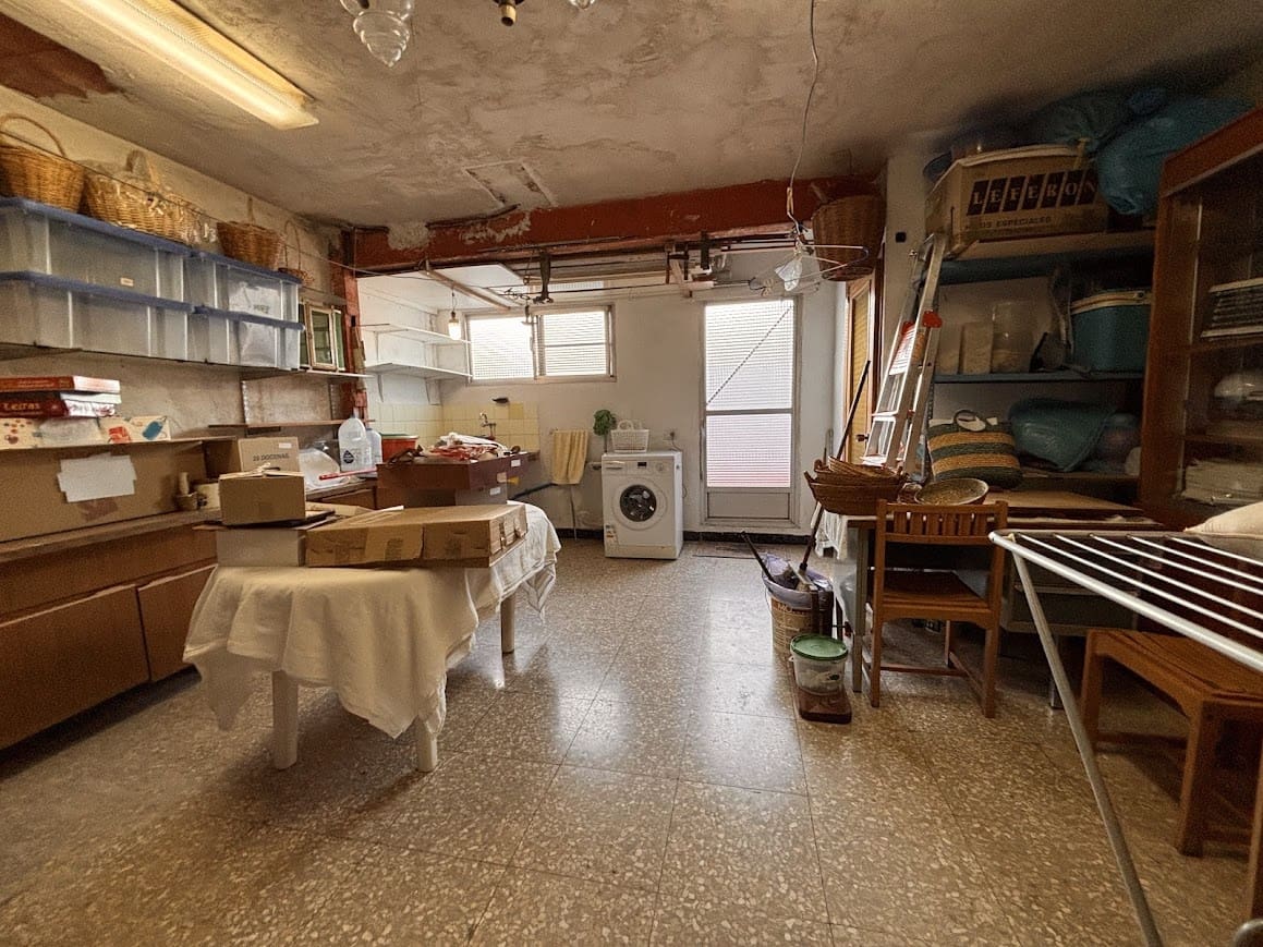 5 bedroom Townhouse for sale in Muro de Alcoy with garage - € 260,000 (Ref: 9865755)