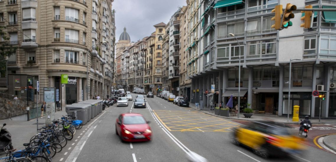 Commercial for rent in Barcelona city - € 15,900 (Ref: 9865756)