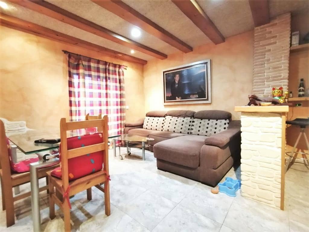 3 bedroom Townhouse for sale in Muro de Alcoy with garage - € 140,000 (Ref: 9865757)