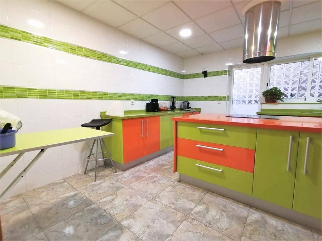 3 bedroom Townhouse for sale in Muro de Alcoy with garage - € 140,000 (Ref: 9865757)