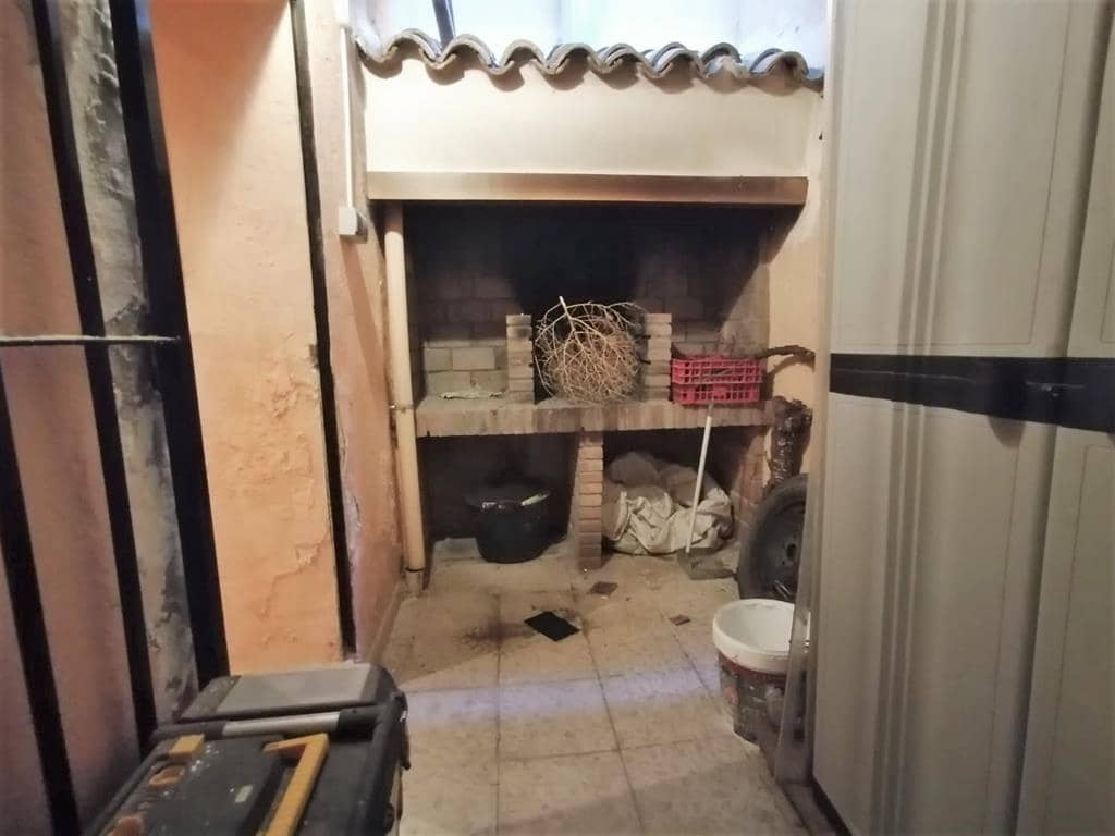 3 bedroom Townhouse for sale in Muro de Alcoy with garage - € 140,000 (Ref: 9865757)