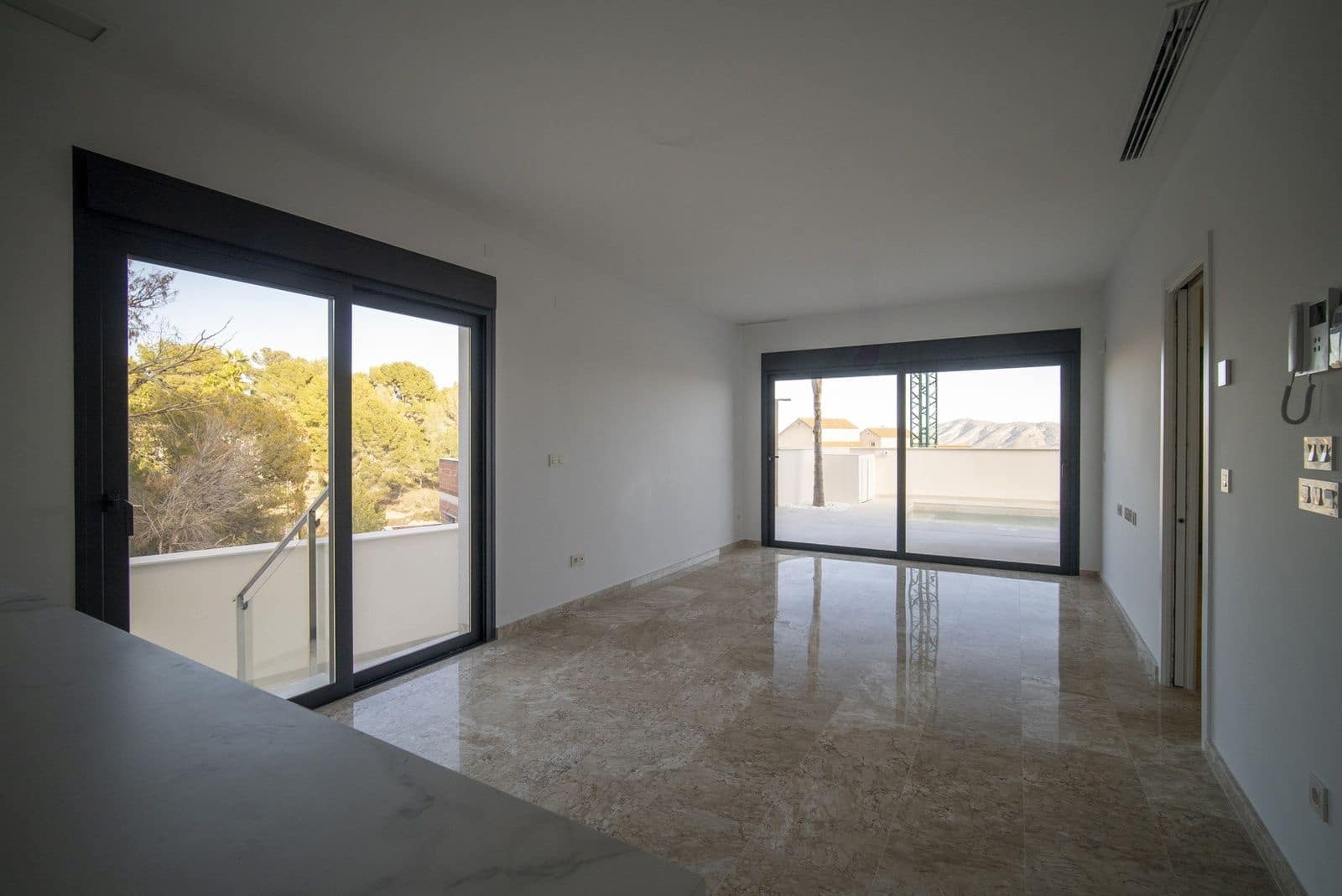 3 soverom Villa til salgs i La Nucia med garasje - € 600 000 (Ref: 9865758)