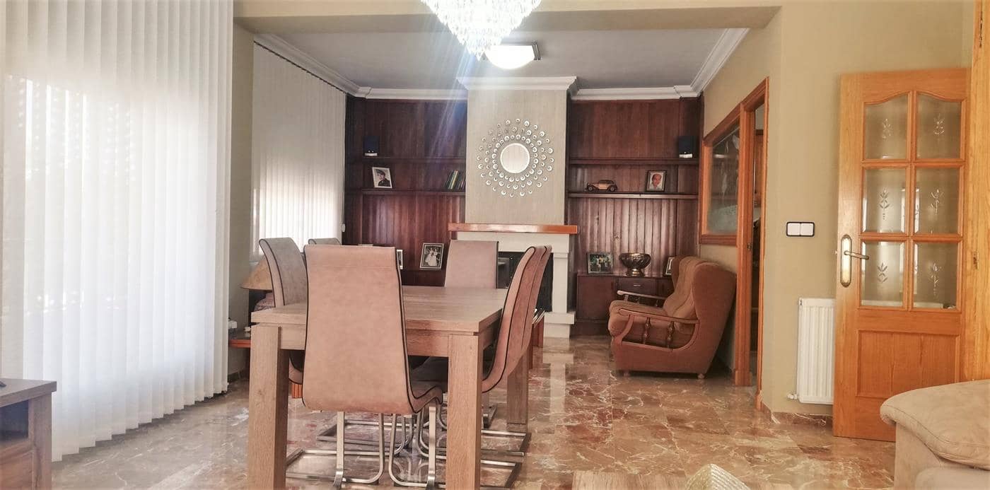 5 bedroom Townhouse for sale in Muro de Alcoy - € 390,000 (Ref: 9865764)