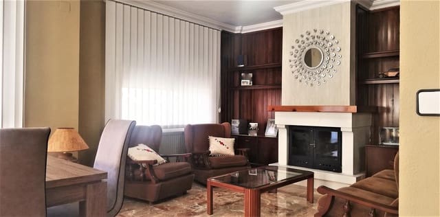 5 makuuhuone Omakotitalo myytävänä paikassa Muro de Alcoy - 390 000 € (Ref: 9865764)