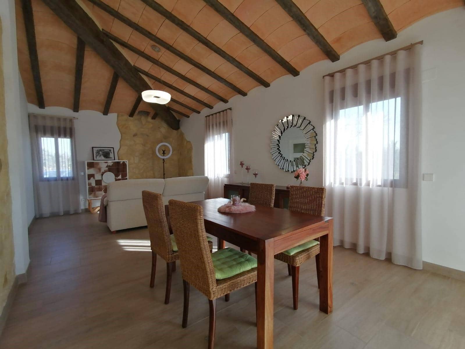 4 bedroom Villa for sale in Palomar with pool garage - € 900,000 (Ref: 9865765)