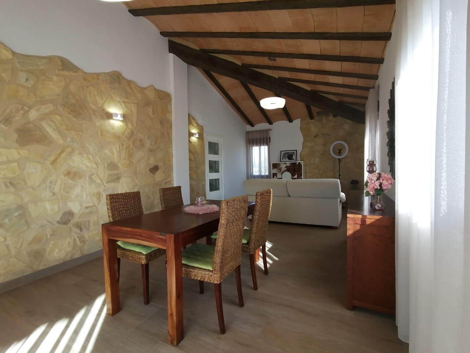 4 bedroom Villa for sale in Palomar with pool garage - € 900,000 (Ref: 9865765)