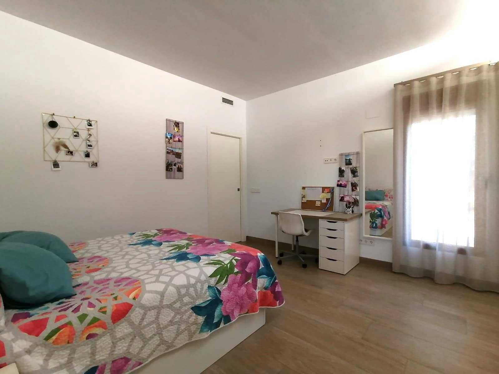4 bedroom Villa for sale in Palomar with pool garage - € 900,000 (Ref: 9865765)