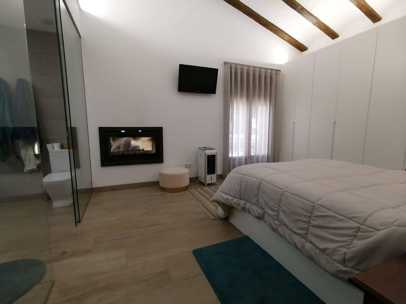4 bedroom Villa for sale in Palomar with pool garage - € 900,000 (Ref: 9865765)