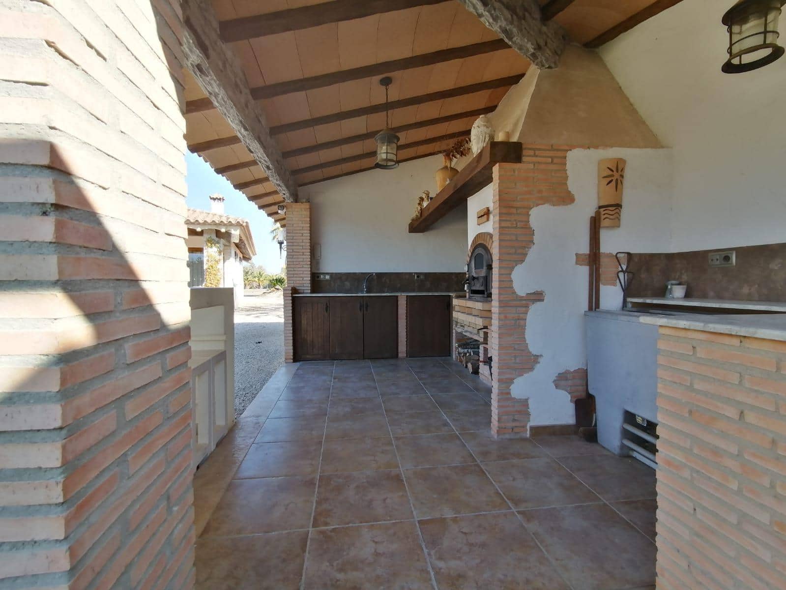 4 bedroom Villa for sale in Palomar with pool garage - € 900,000 (Ref: 9865765)