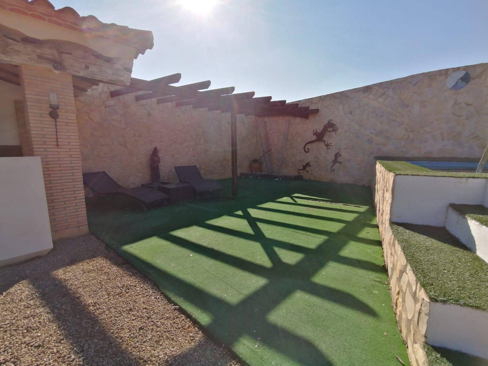 4 bedroom Villa for sale in Palomar with pool garage - € 900,000 (Ref: 9865765)