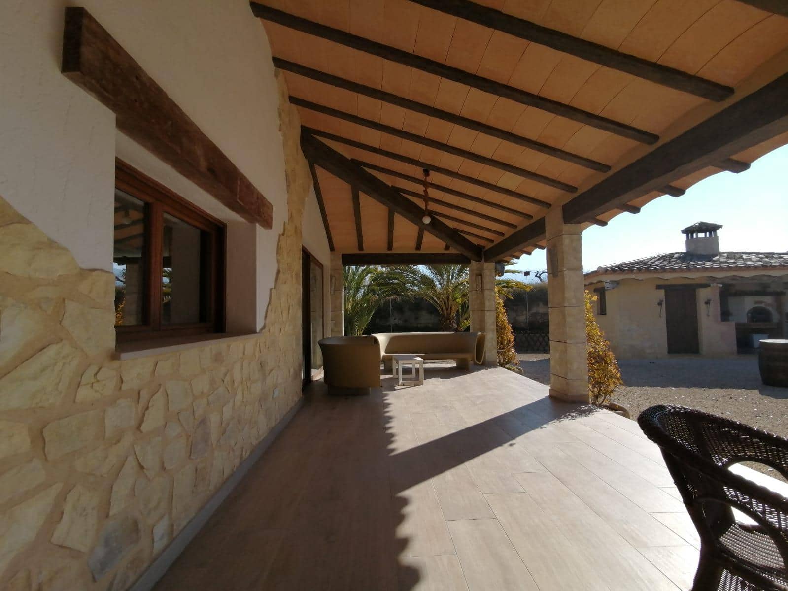 4 bedroom Villa for sale in Palomar with pool garage - € 900,000 (Ref: 9865765)